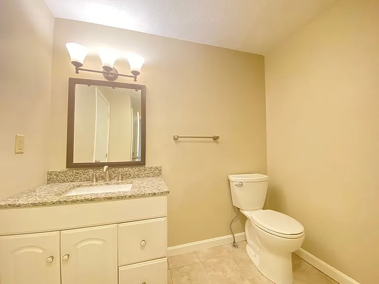 18 Profile Cir — Photo 33