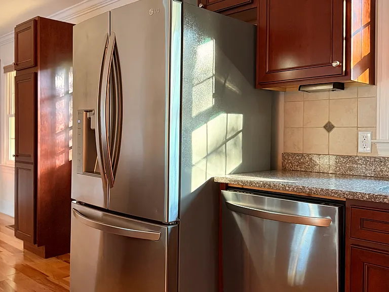1214 Wellington Ln — Photo 10