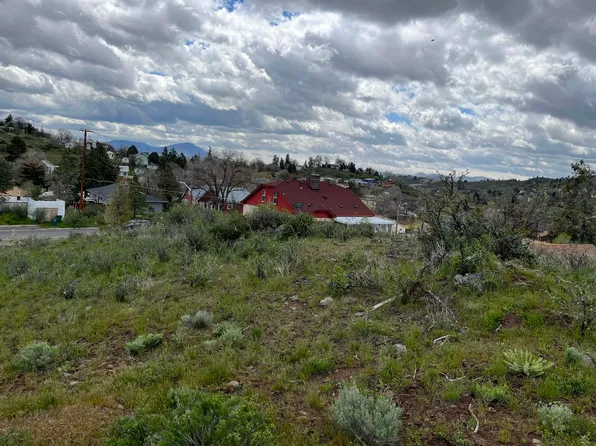 932 California Ave, Klamath Falls, OR 97601
