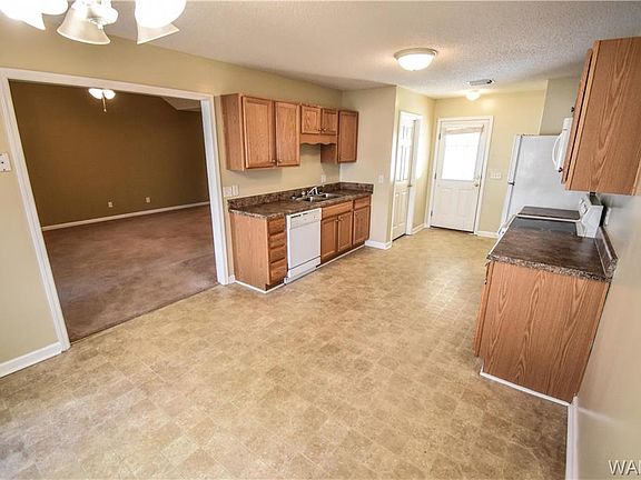 3rd image of 4821 Allums Ave