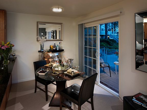 5th image of 1900 Lincoln Village Cir APT 2109