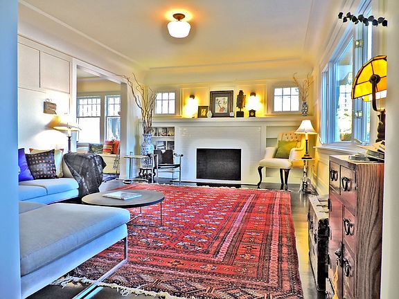 4th image of 5014 S Park Ave