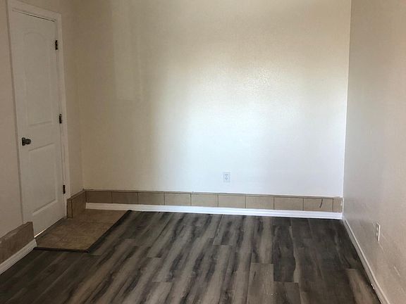 3rd image of 7912 Newlin Ave #C