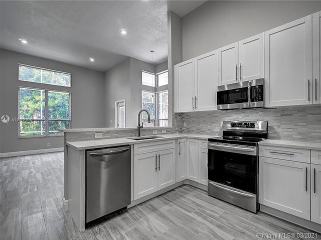 1st image of 3621 Washington Ln