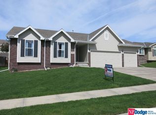 11904 S 48th St, Bellevue, NE 68133