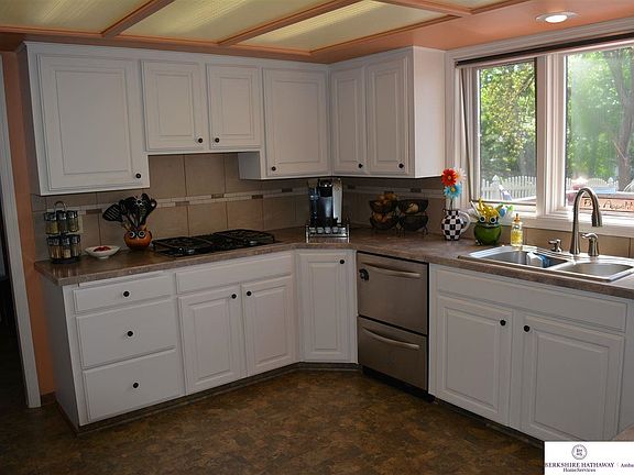 3rd image of 1209 N 131st St
