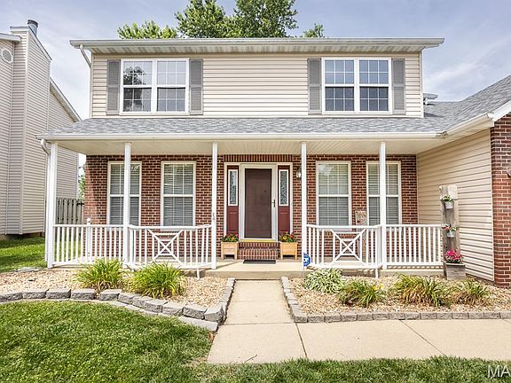 2nd image of 512 Mercer Ct