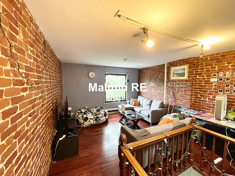 74 Hammond St #2 — Photo 8