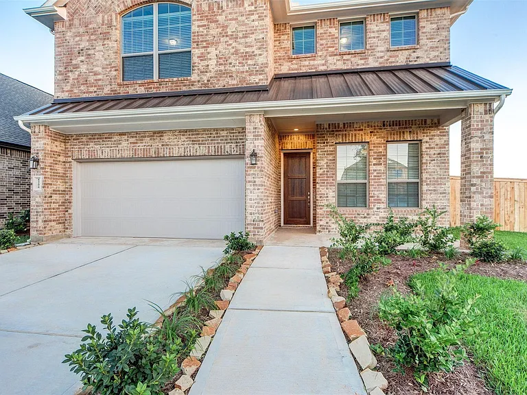 8706 Fox Trail Dr — Photo 3
