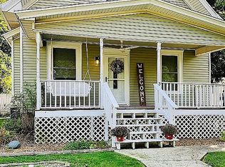 310 W Clarke St, Heyworth, IL