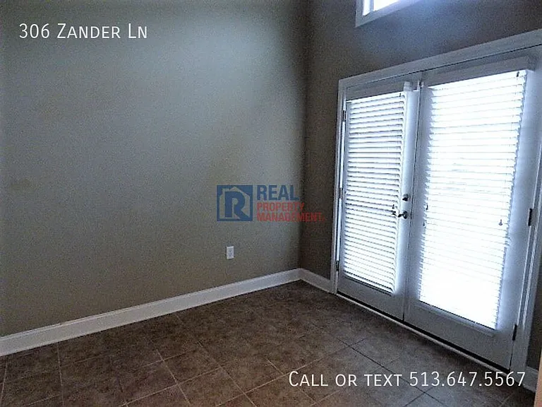 306 Zander Ln — Photo 4