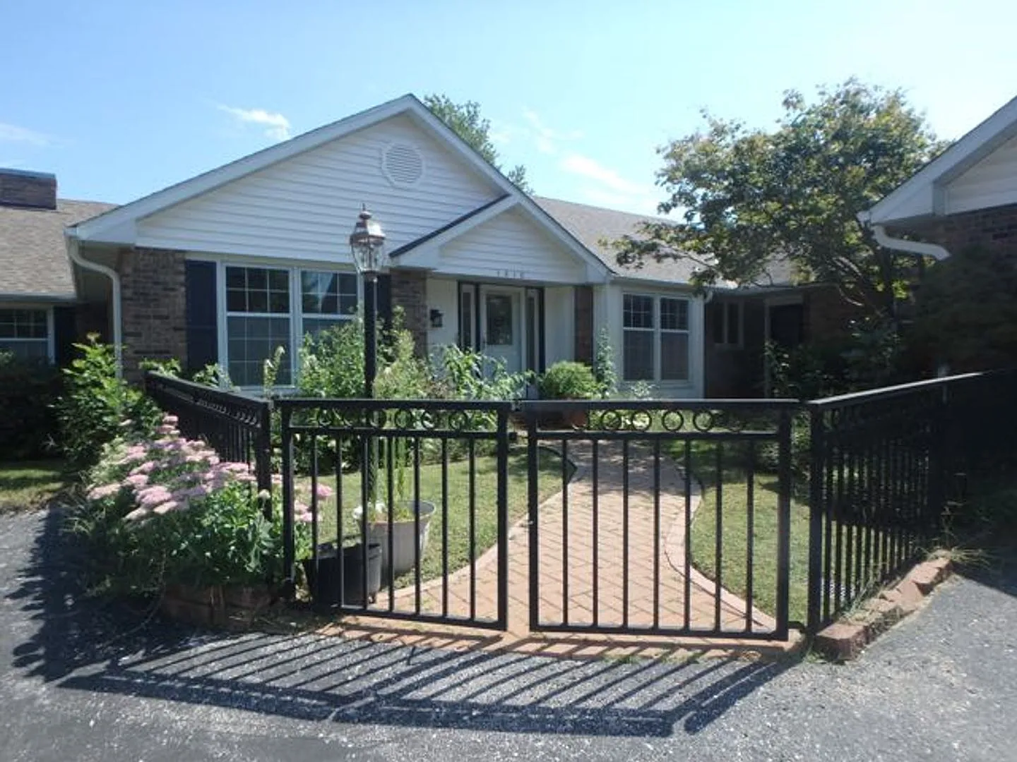 Spectacular 5 Bed 3 Bath With Amazing View Of Number 9 Fairway at CCMO! — Photo 2