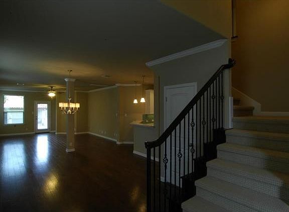 5th image of 518 S Meadowlark St #A