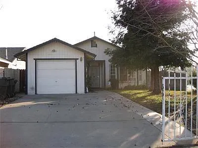 3820 22nd Ave photo 1