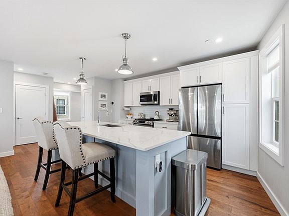 5th image of 18-20 Crestway Rd #5