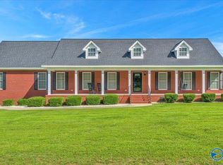 211 Dilbeck Rd E, Rainsville, AL 35986