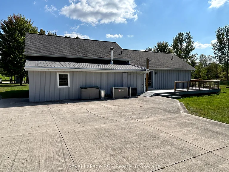 324097 The Glen Rd — Photo 6