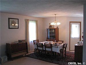 4th image of 422 Blueberry Ln