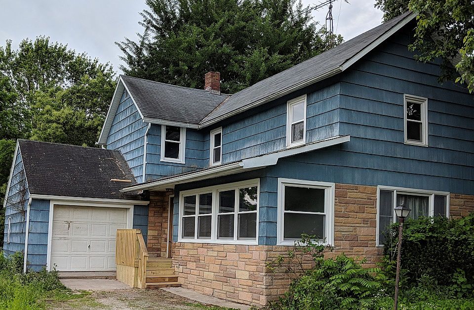 1st image of 4987 South St