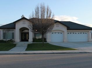 15749 Screaming Eagle Ave, Bakersfield, CA 93314