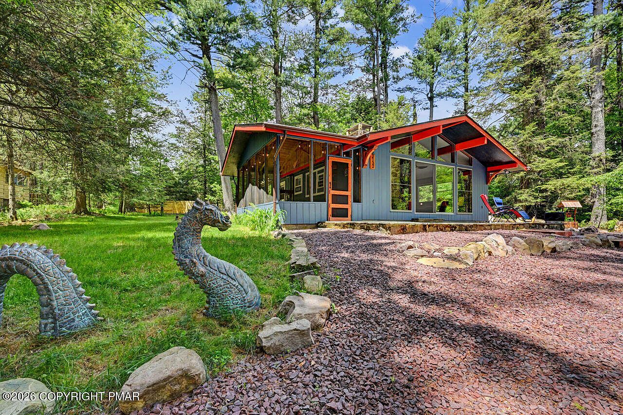 2132 Penny Ln