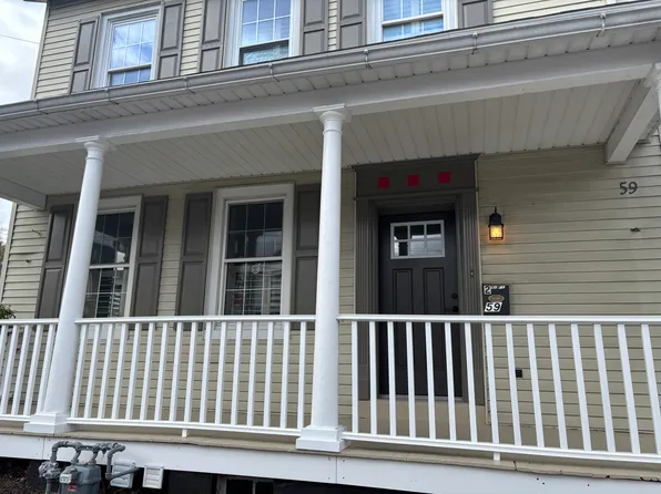 59 E High St APT 2, Nazareth, PA 18064