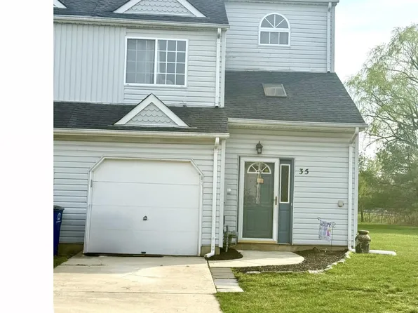 35 Caraway Ct, Lumberton, NJ 08048