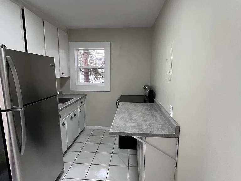 448 Arnley St #1 — Photo 5