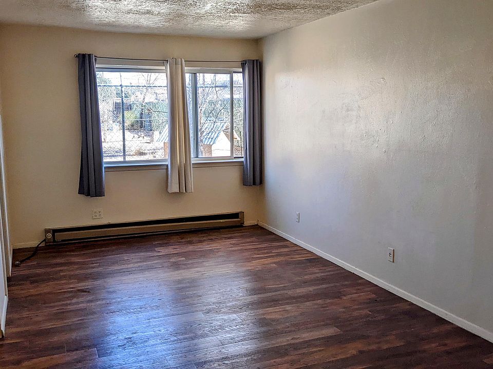 1st image of 2306 Garfield Ave SE
