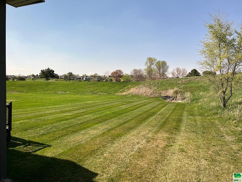 3411 Wanamaker Way, Sioux City, IA 51106 Zillow