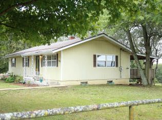 17240 W Boat Dock Rd, Omaha, AR 72662