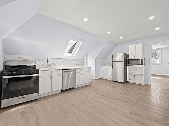 2nd image of 2113 E 16th Ave #5