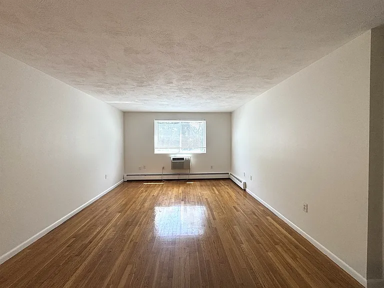6 McLean Rd #5 — Photo 4
