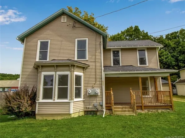 8341 Boston State Rd, Boston, NY 14025