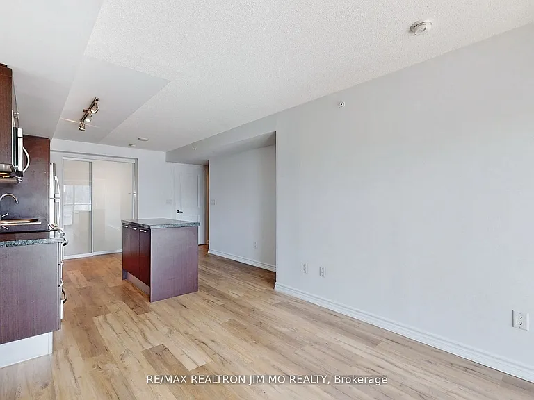 386 Yonge St #2508 — Photo 6