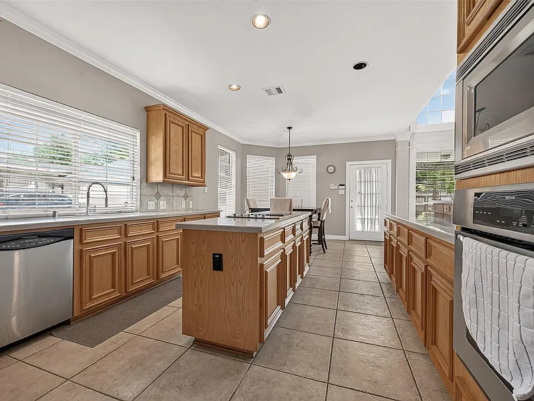1715 Lake Quitman Dr — Photo 21