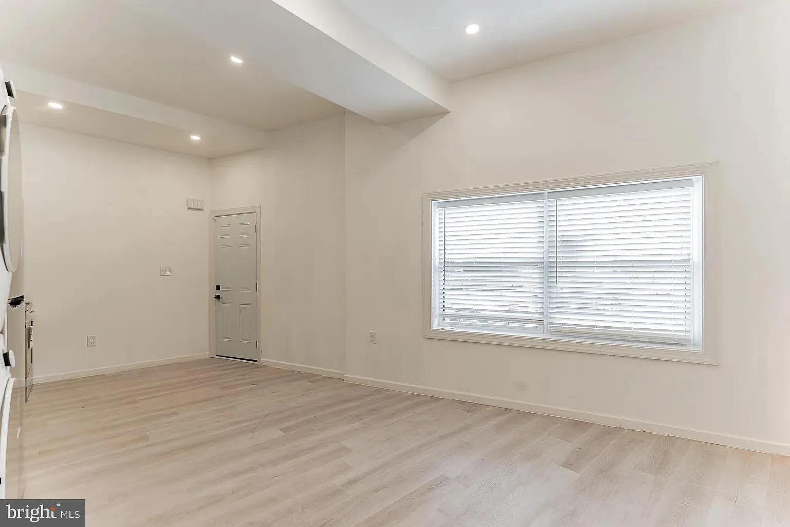 1 bed, 600 sqft, $1,250 — Photo 2