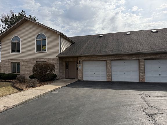 2nd image of 2634 Crescenzo Dr #B