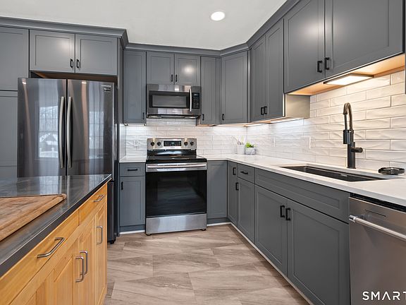 4th image of 3 Valery Road