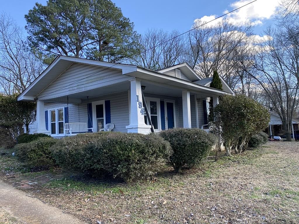 194 Spring St, Huntingdon, TN 38344 | Zillow