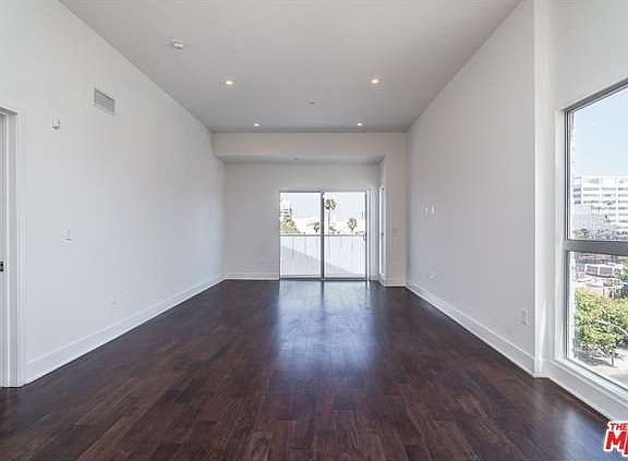 3rd image of 1735 N La Brea Ave APT 304