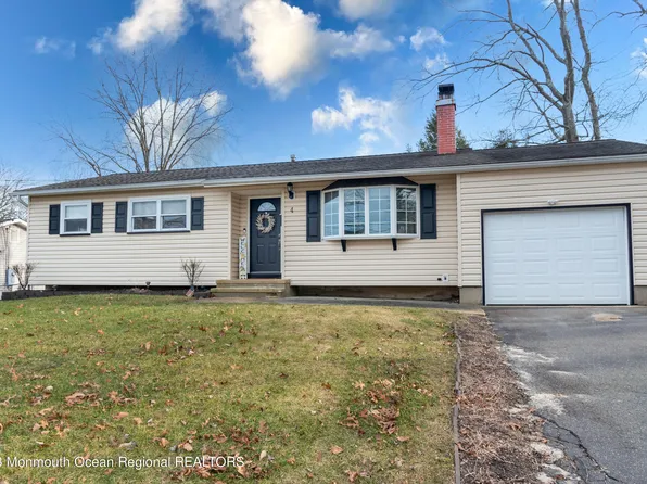 4 Pennsylvania Avenue, Jackson, NJ 08527