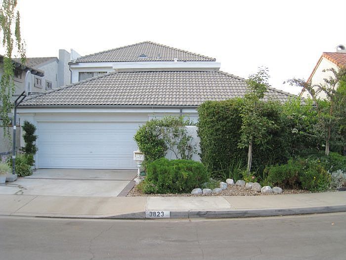 1st image of 3823 Charthouse Cir