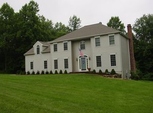 10 Pleasant View Rd, New Milford, CT 06776