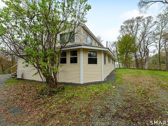 5th image of 859 Ekonk Hill Road