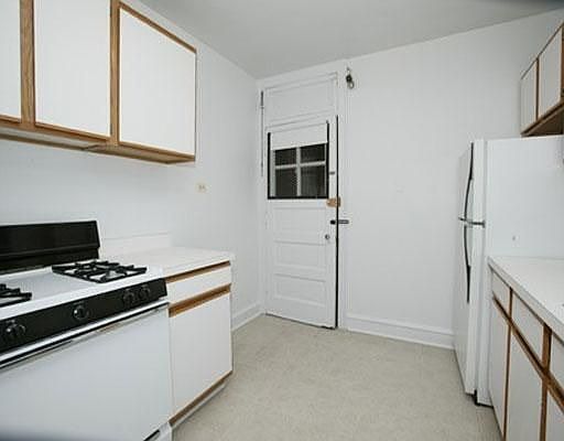 5th image of 4250 N Kedvale Ave APT 2E