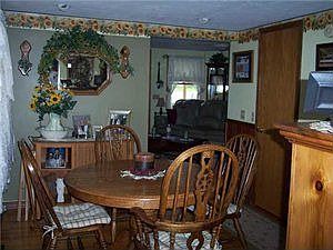 3rd image of 6082 Lake Ave