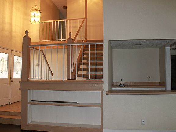 5th image of 1727 Carol Stream Dr
