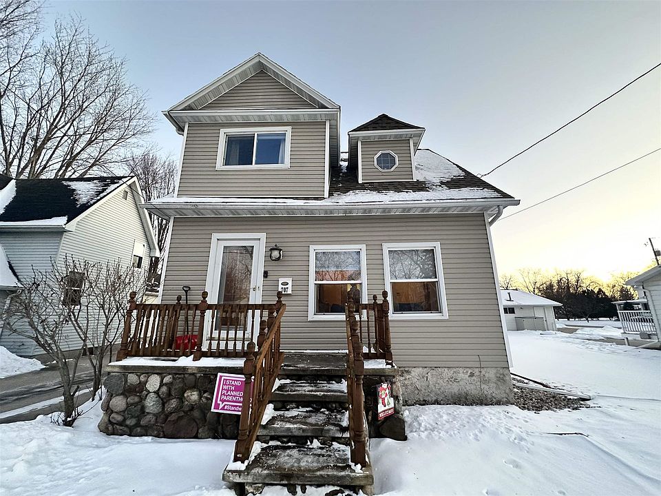 1st image of 707 Nicolet Blvd