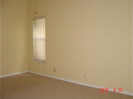 5th image of 240 NW 121st Ter